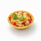 Мини киш с индейкой, сладким перцем и кунжутом